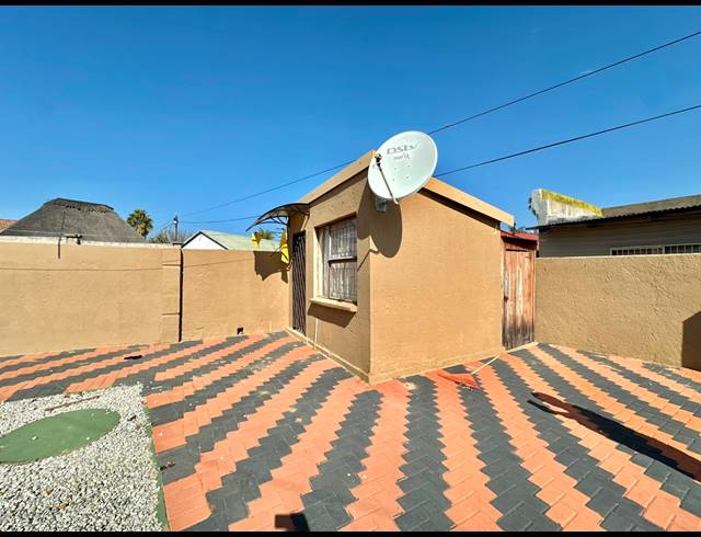 3 BEDROOM HOUSE FOR SALE IN BENDOR
